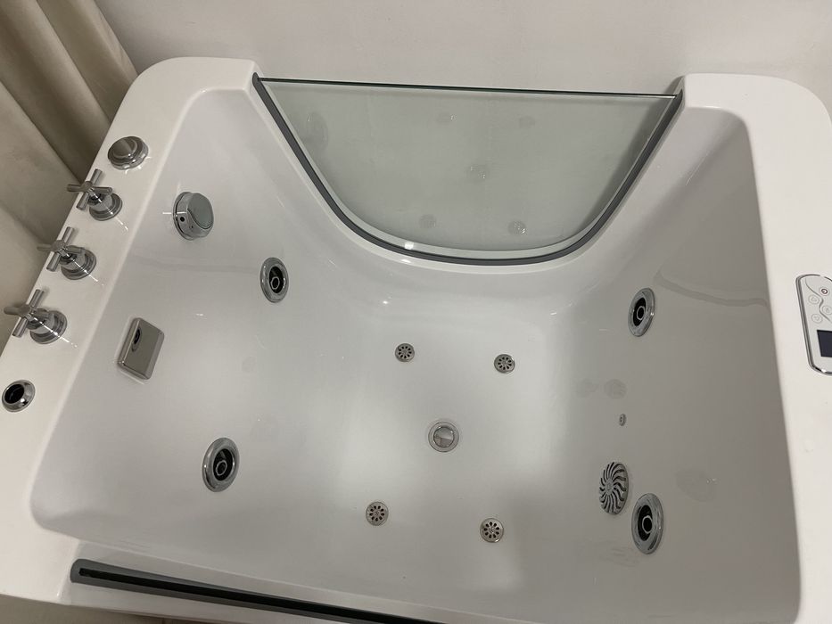 Ванна-джакузи для детей