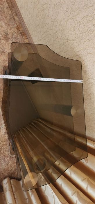 Тумба стеклянная под телевизор