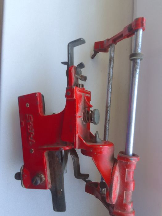 Dispozitiv ascuțit lanț