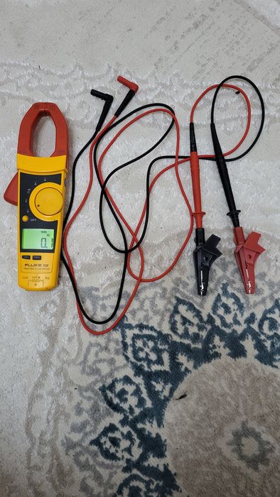 Токоизмерительные клещи. Мултиметр