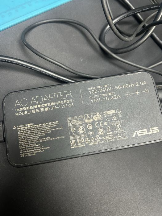 Incarcator laptop Asus 19v 6.32A original
