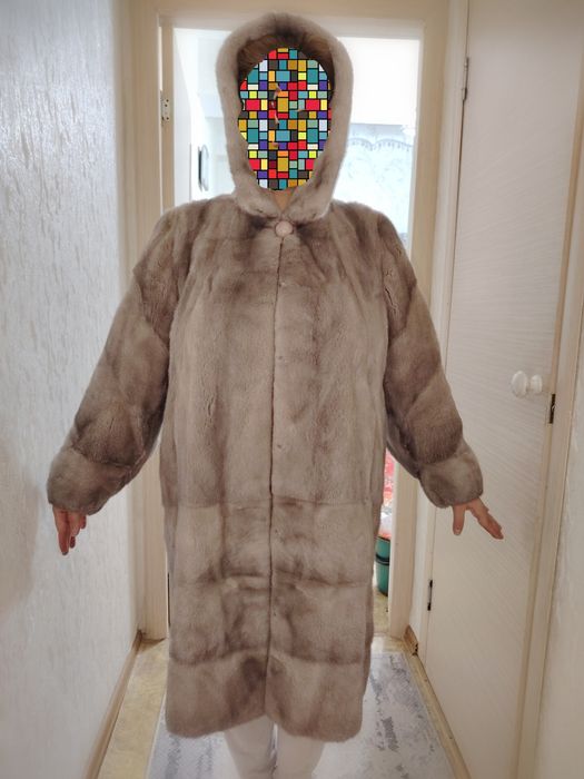 Продам Норковую шубу