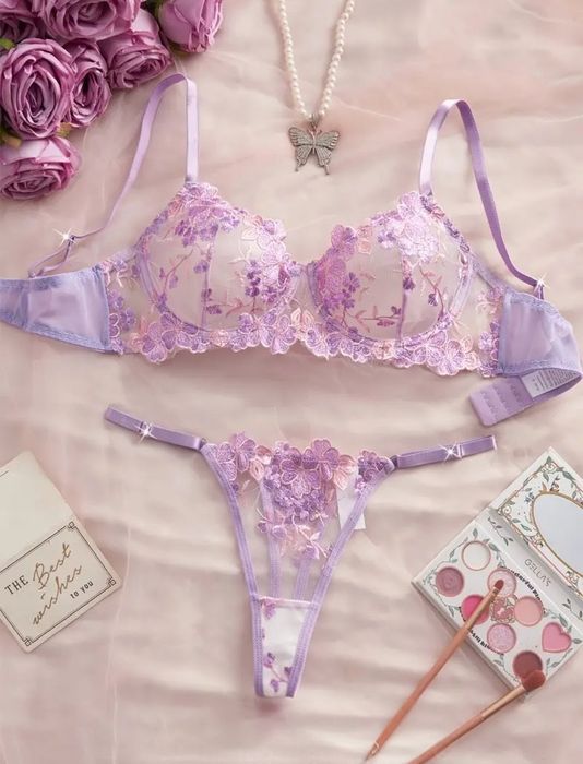 Дамско секси,стилно бельо и бански комплекти