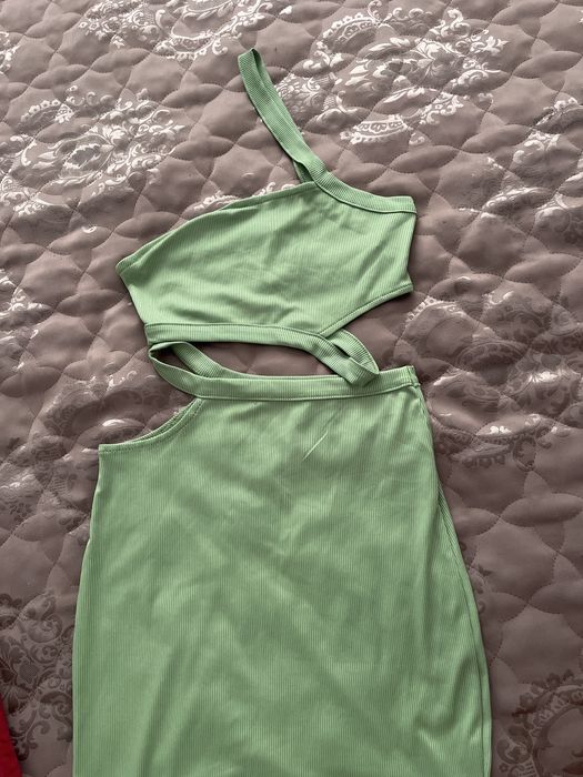 Продавам рокли от рипс