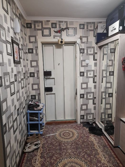 Срочно 3 хонали  квартира сотилади