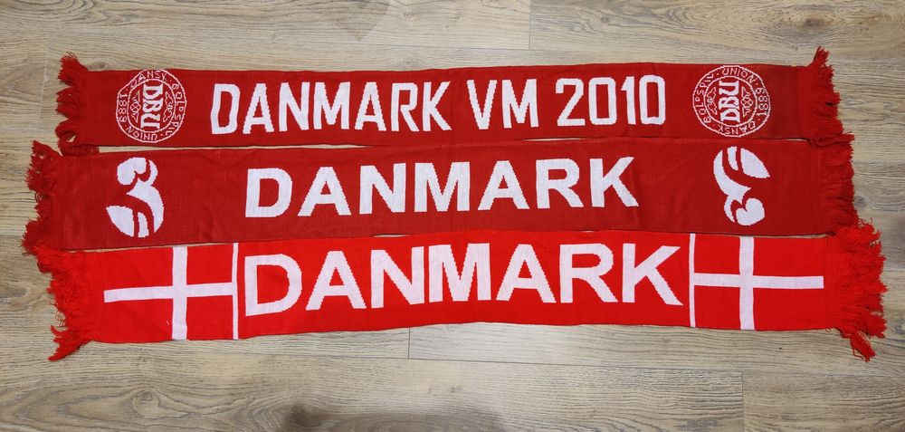 Колекция футболни шалове