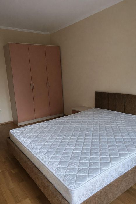 Тристаен апартамент под наем в ж.к. Бояна, 2220600