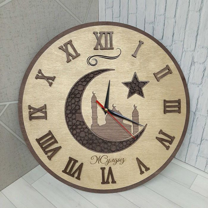 Деревянные часы на стену