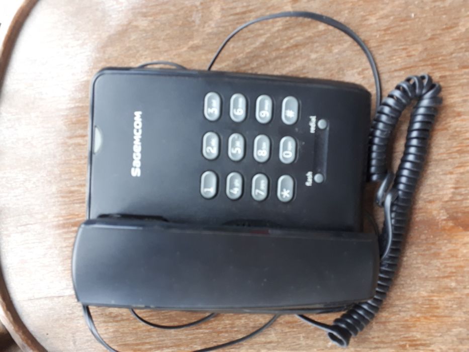 Стационарени телефони