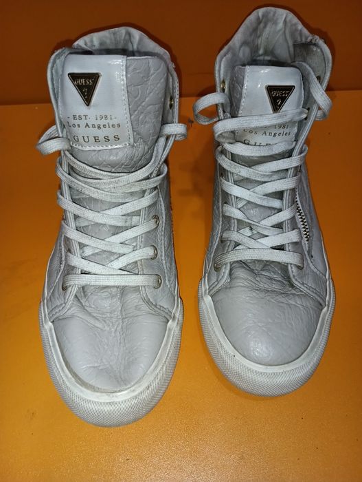 Guess Los Angeles N 37 кожени