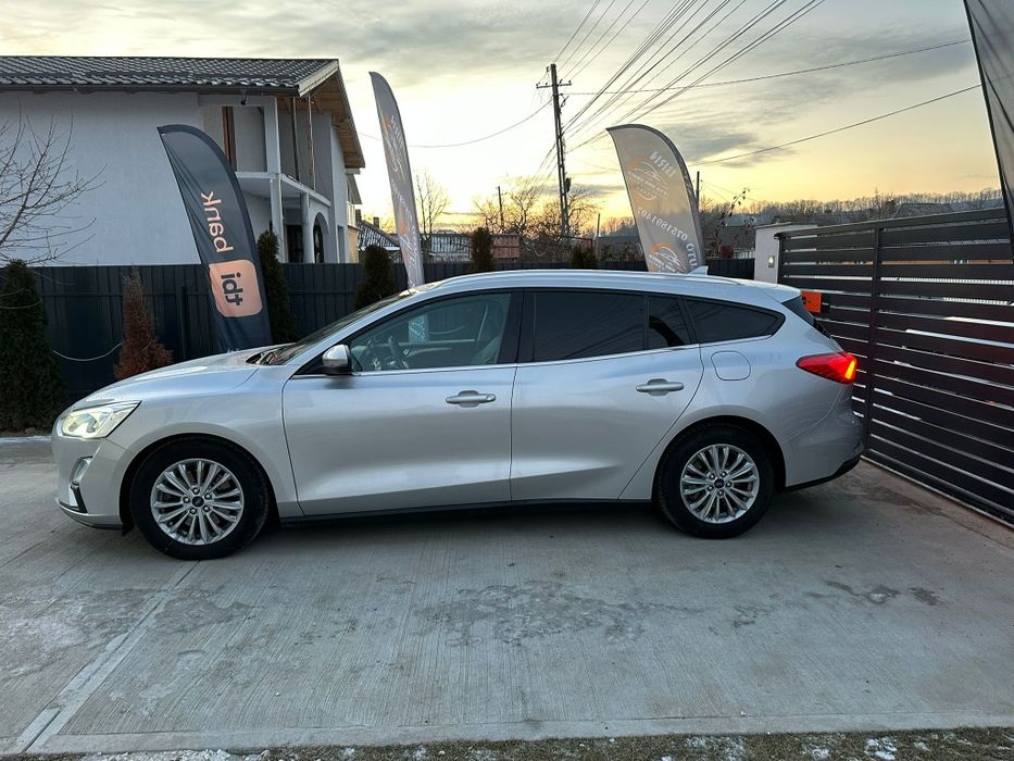 FORD FOCUS 1.5 disel 120 cp Automat/ Navi/ incalzire / clima /garanție