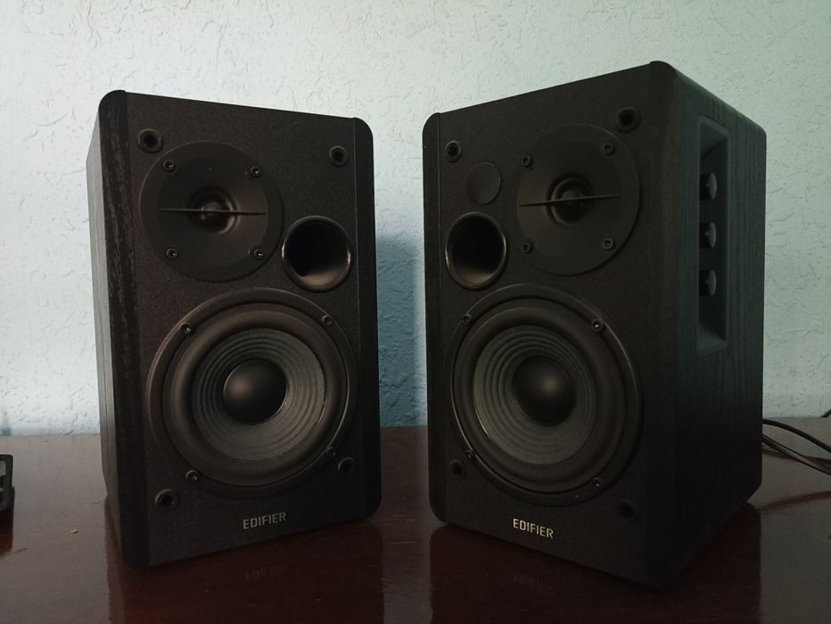 Edifier R1280db yangiday