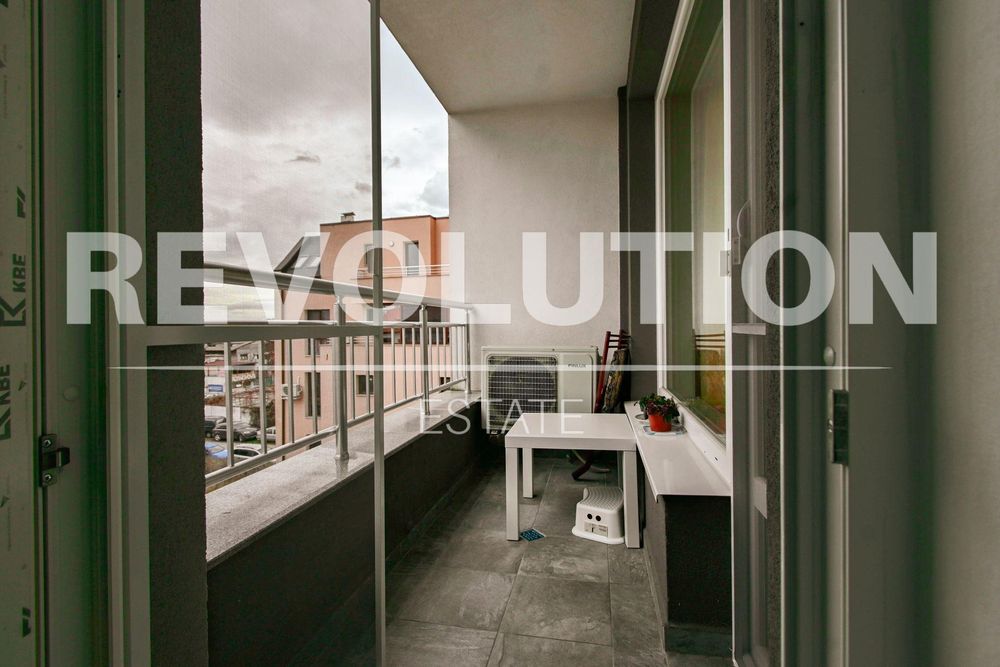 Дава се под наем Двустаен апартамент в София, Люлин 10 - 55 кв.м за 560.49 € - Снимка #8