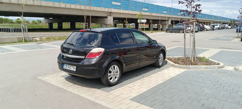Opel Astra H 1.6 105