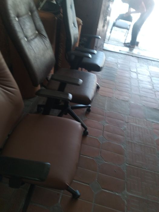 Продаётся кресло.