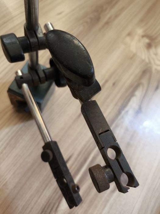 Магнитна основа Mitutoyo 7011sn с магнитна сила 600 N