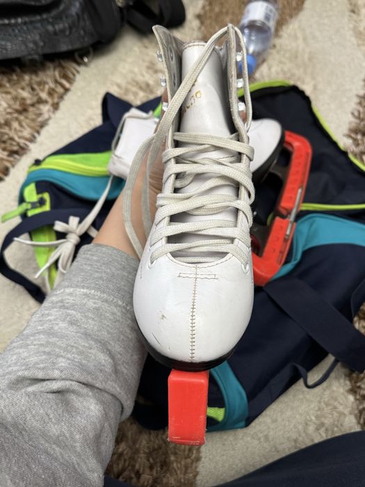 Коньки фигурные GRAFF MONTANA