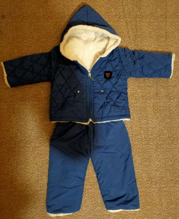 Geaca si pantaloni 6-9 luni