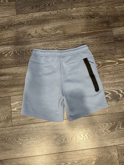 nike tech fleece short M
