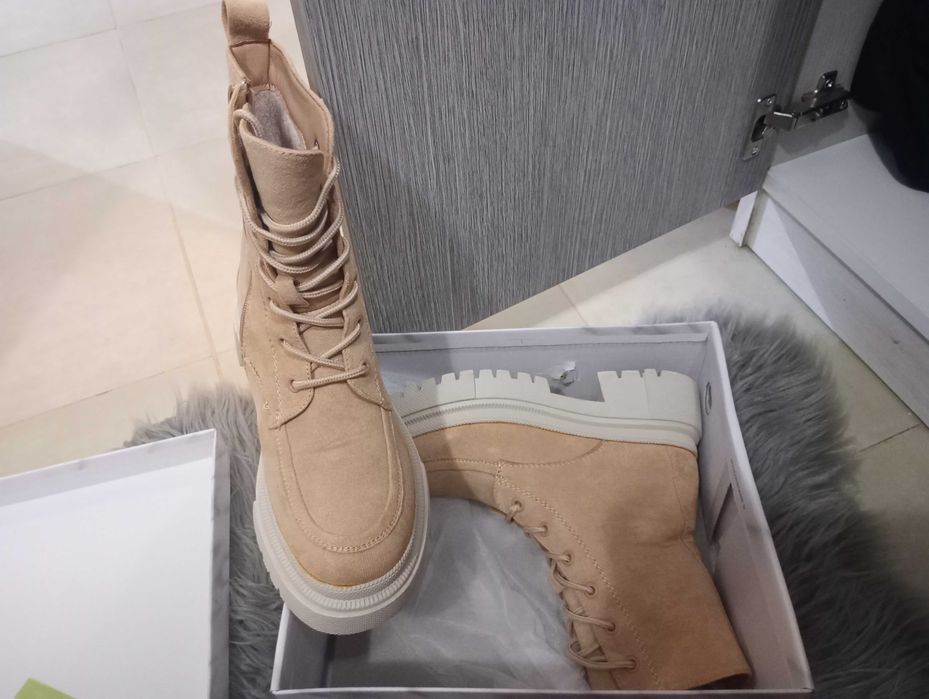 Дамски зимни боти