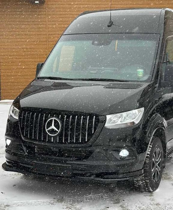 передний телевизор  Mercedes Sprinter 907 кузов