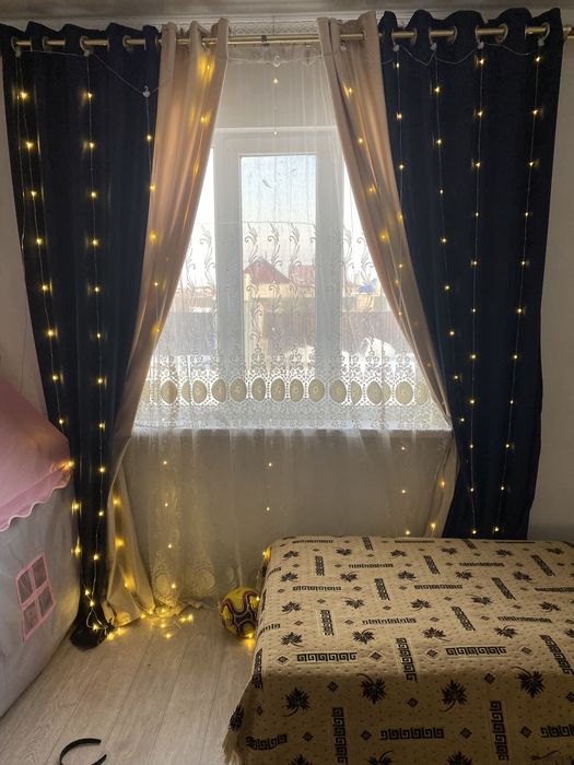 Продается шторы срочно !