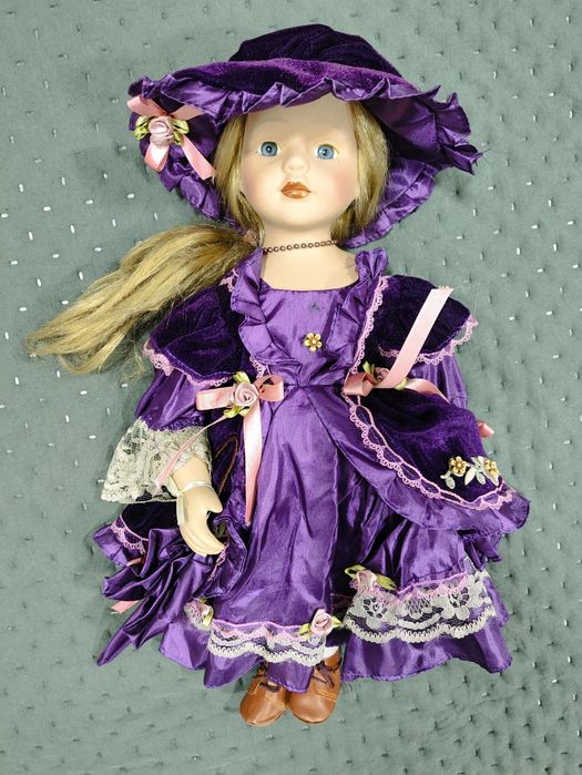 Кукла интерьерная