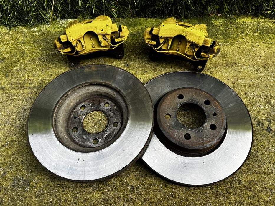 Предни дискове и спирачни апарати от ауди б8.5