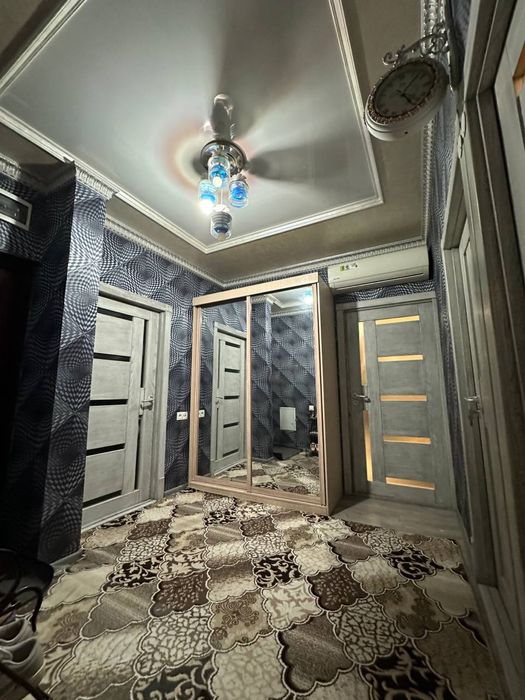 Yunusobod 5-kv 1-etaj tarsavoy +podval ogarod