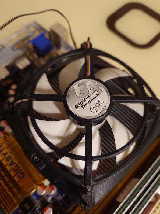 Placă de bază Gigabyte ga-ma78g-ds3h + phenom x4 960t