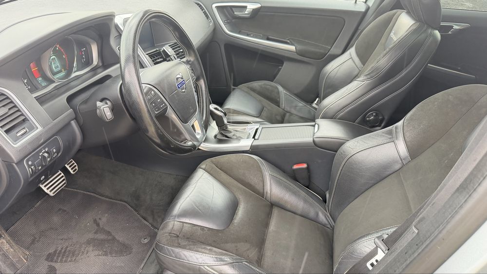 Volvo xc60 r design automat