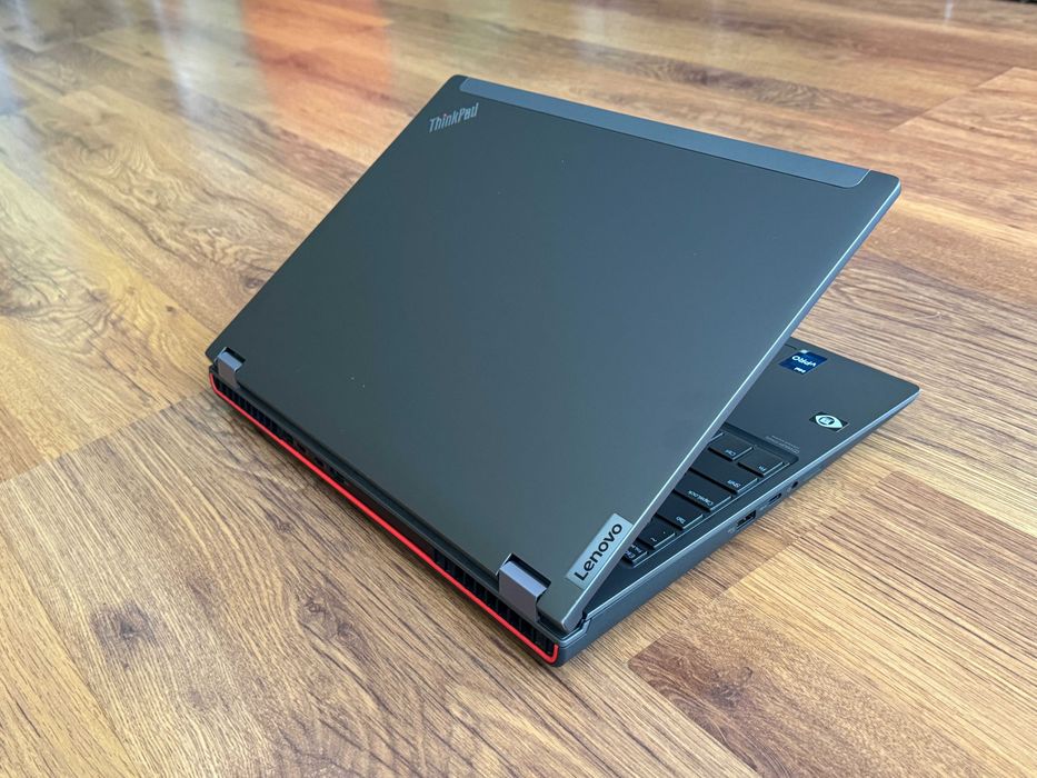 16' 4K+ OLED Touch Core i7-12850HX Lenovo ThinkPad P16 G1 32GB DDR5/1TB NVMe/RTX A1000/Бат 6ч.