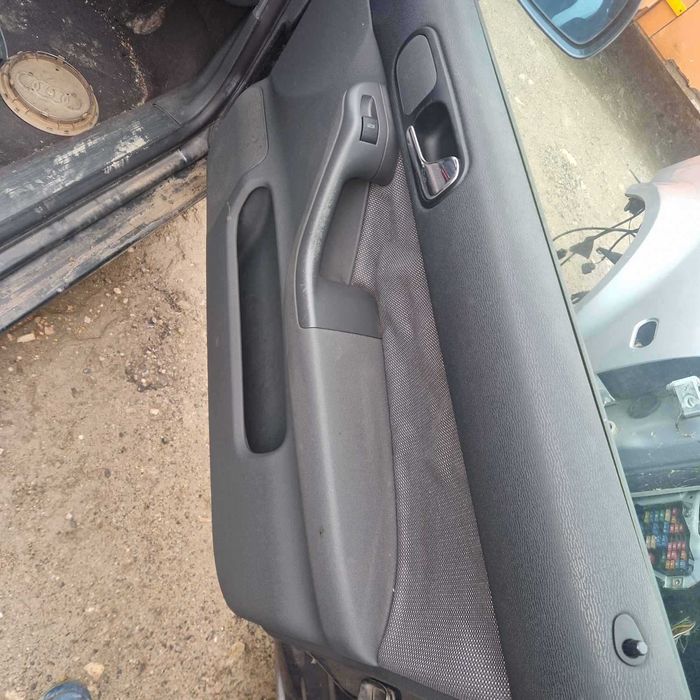 Ауди А-3 -4 врати кори 40лв комплекта оборудвани