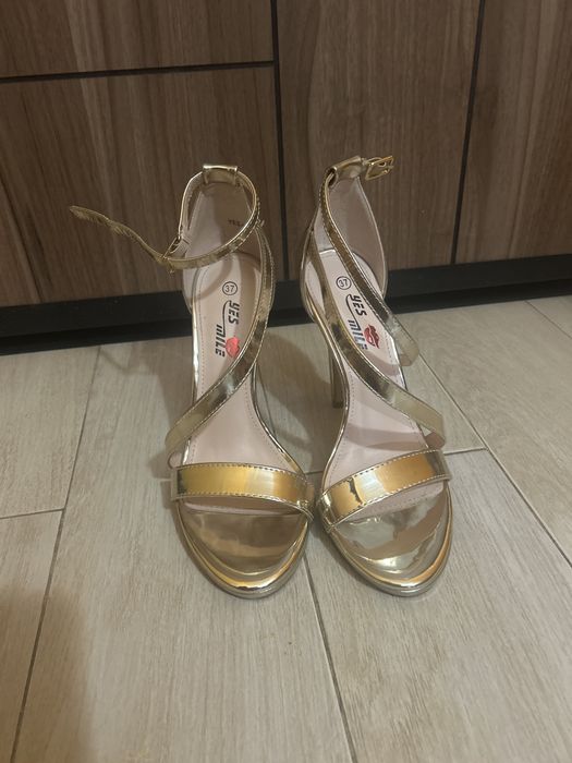 Официални токчета с висок ток