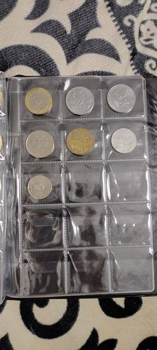 Продам монеты разные