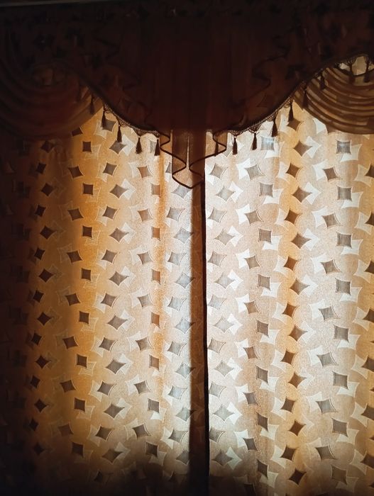Шторы с ламбрекеном