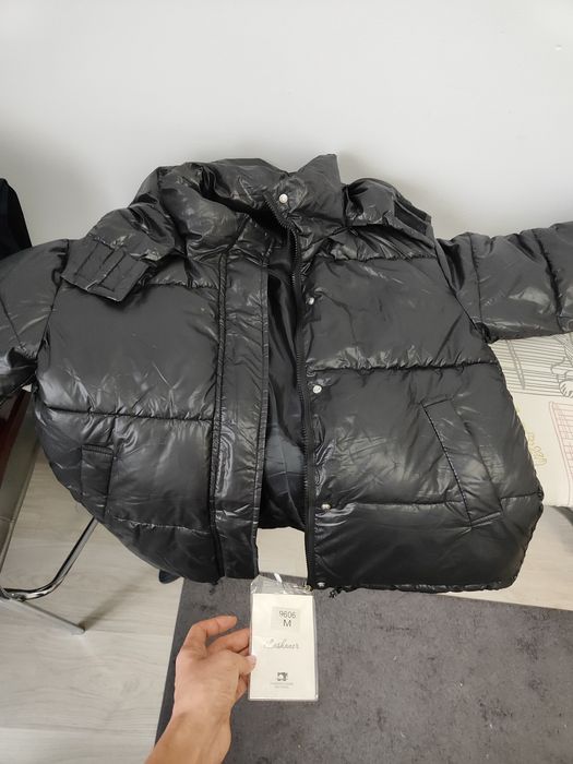 Куртка , теплая , с сумкой