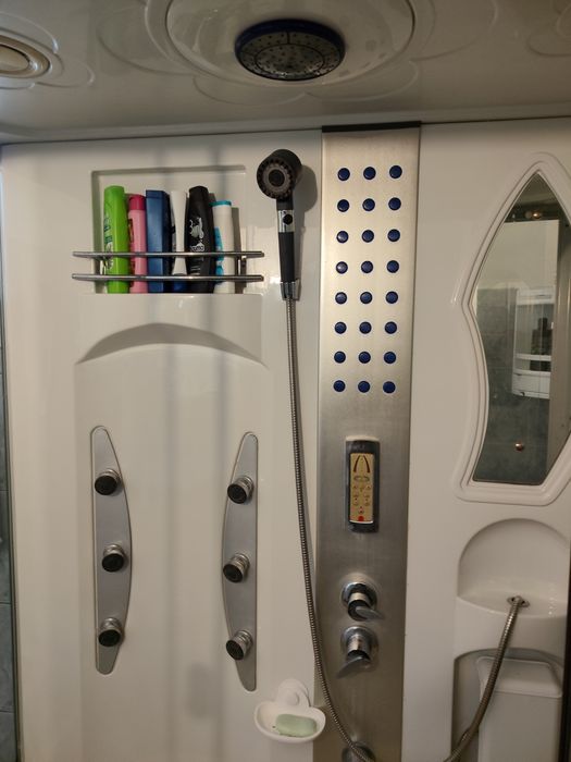 Vând cabină de duș cu vană
