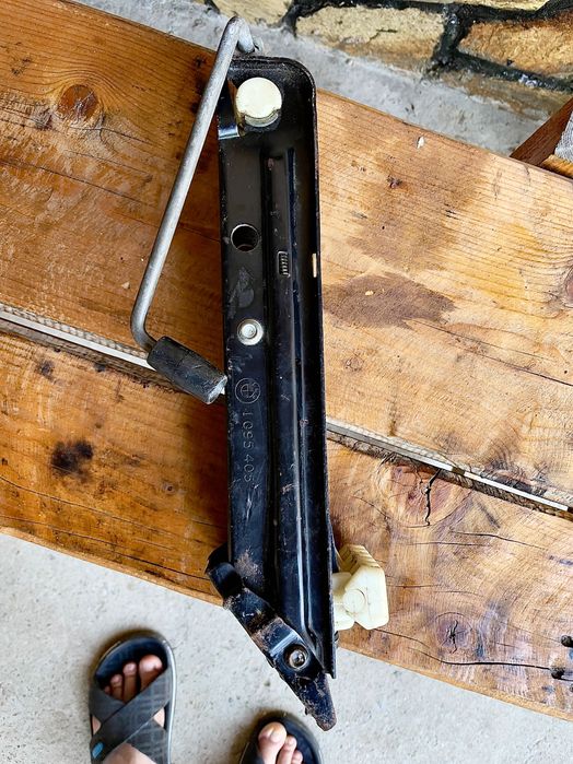 Предни пружини и крик за бмв е46