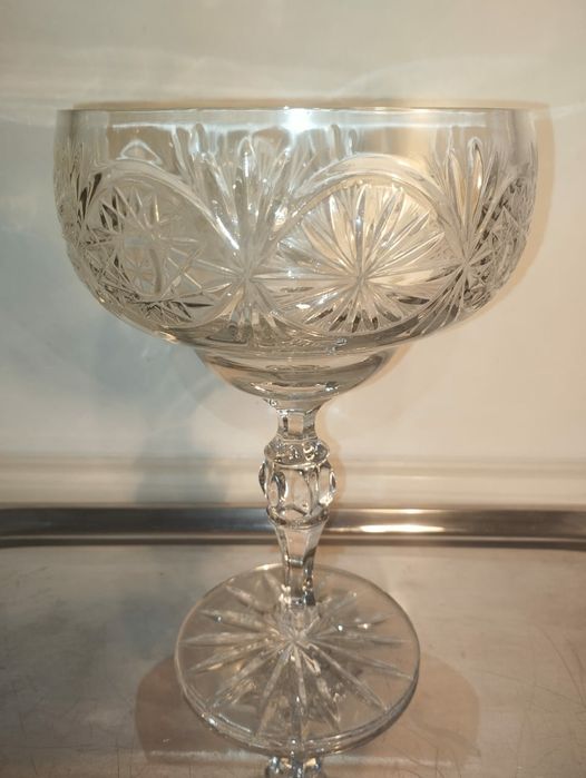 Продам хрустальные вазы