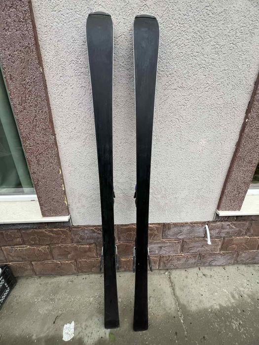 Ски - жълти и сини