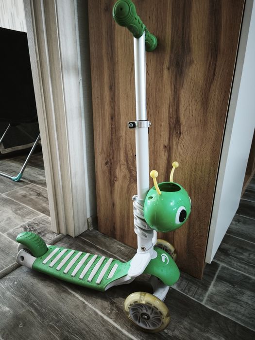 Детский самокат.
