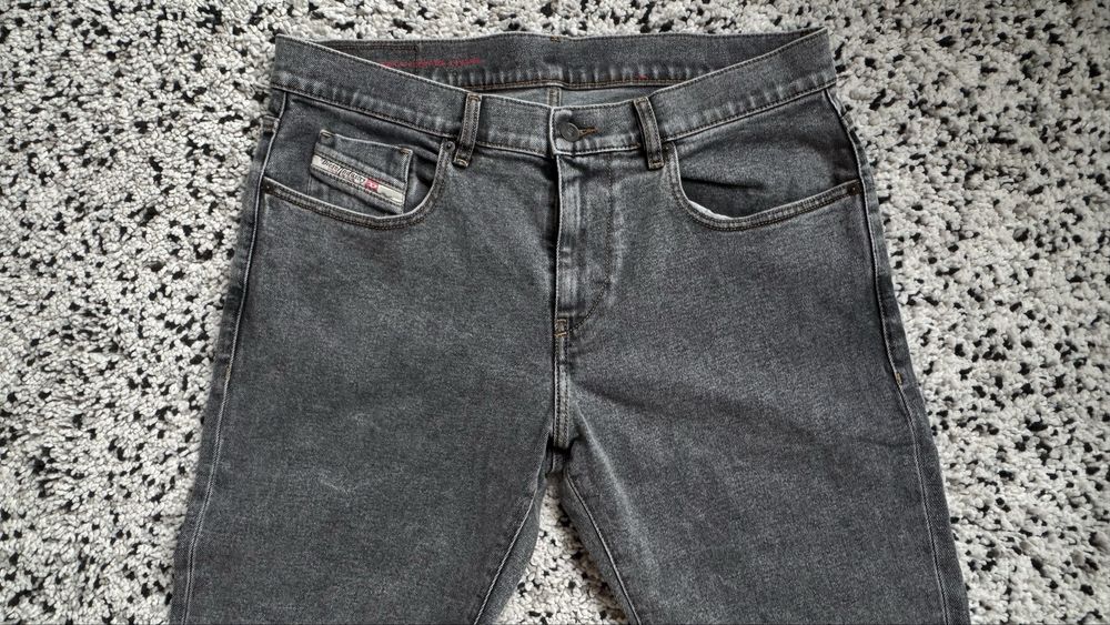 Нови мъжки дънки Diesel размер W33;W34