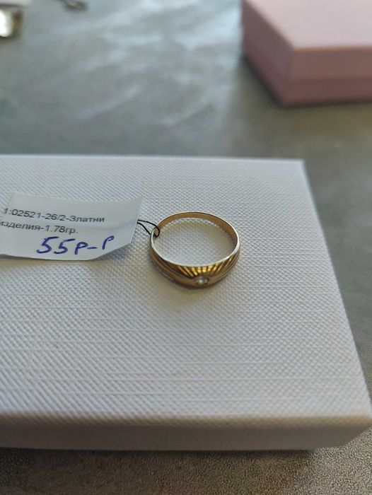 Златен дамски пръстен 1.78гр-14к