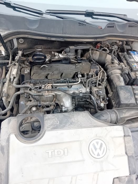 Passat b6 vând întreg sau dezmembrez motor, cutie viteze