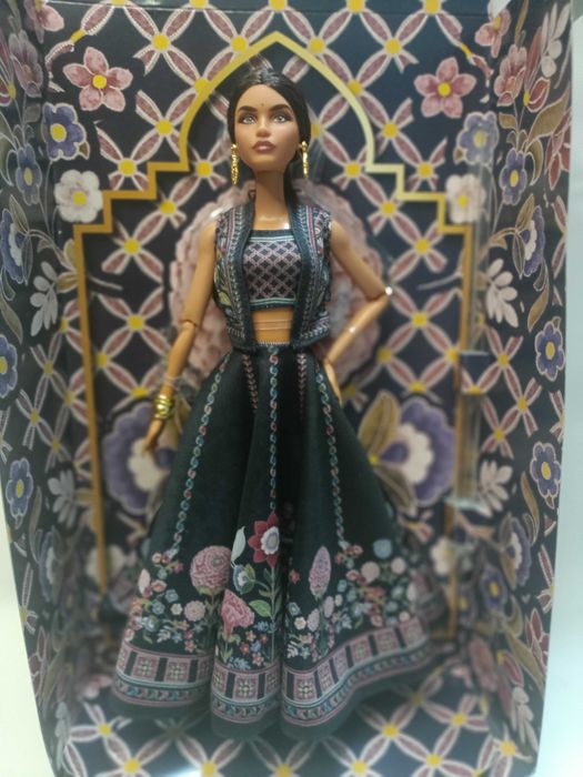 Кукла Барби Divali