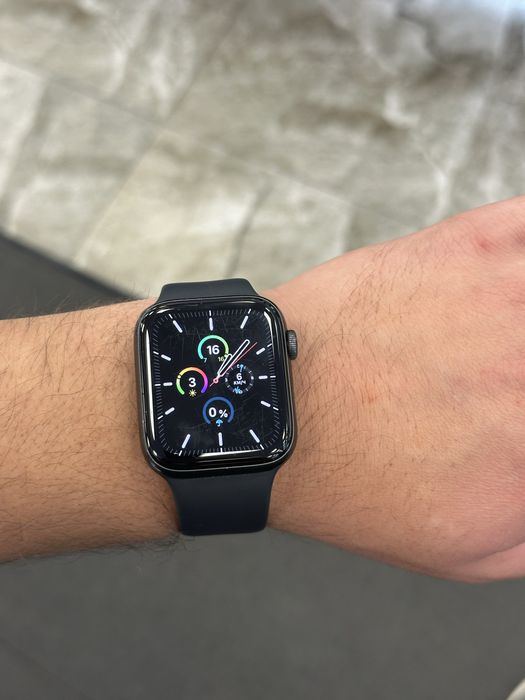 Apple watch SE 44mm black