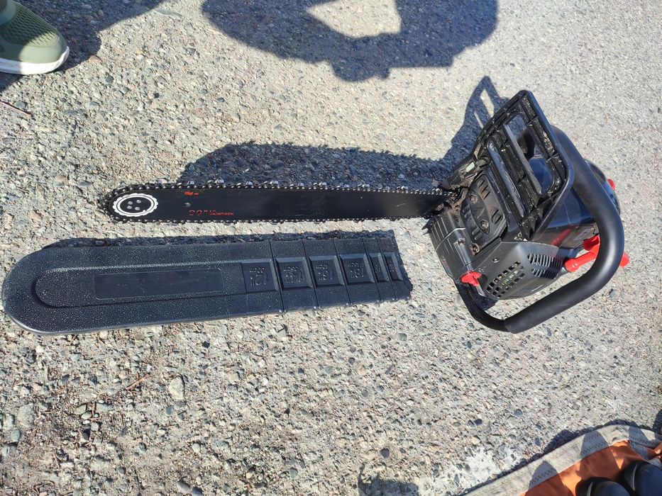 Продам бенза пилу новый