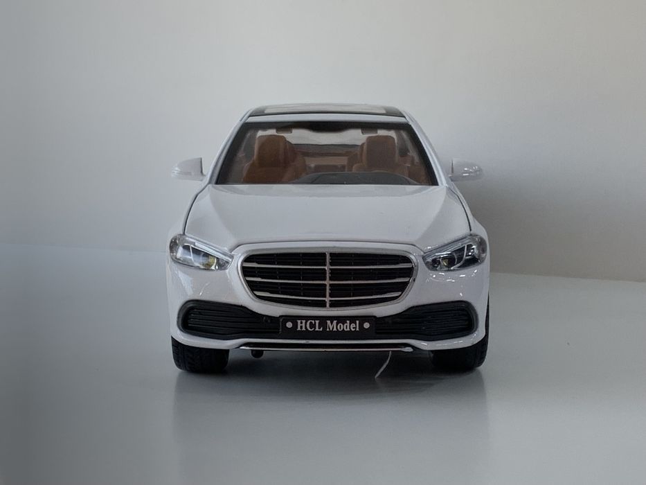 Modelka Mercedes-Benz S-Class V223 1:24