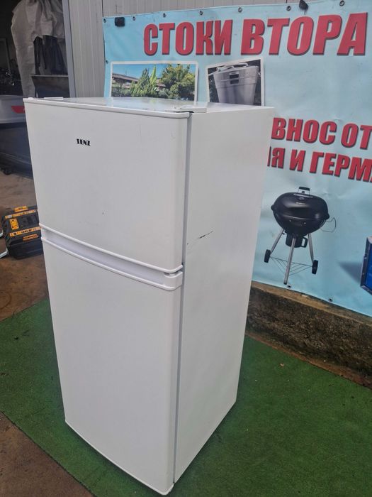 Хладилник с горна камера